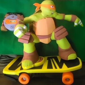JAKKS 2016 Teenage Mutant Ninja Turtles RC Skateboard Mikey